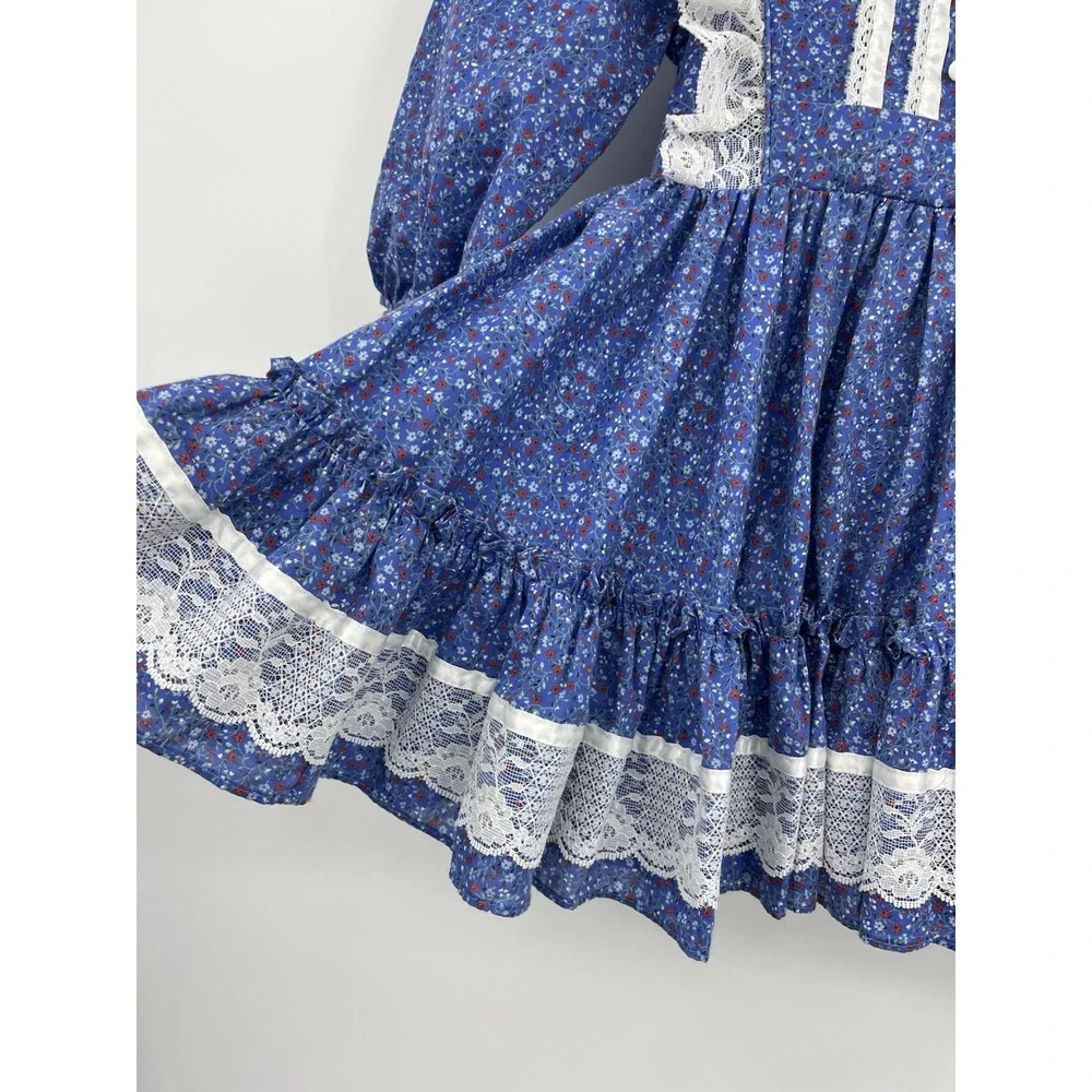 Vintage Mini World Girls Full Circle Floral and Lace Dress Size 4 Cottagecore